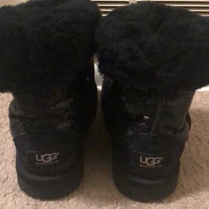 Ugg boots women size 9, lots of life left